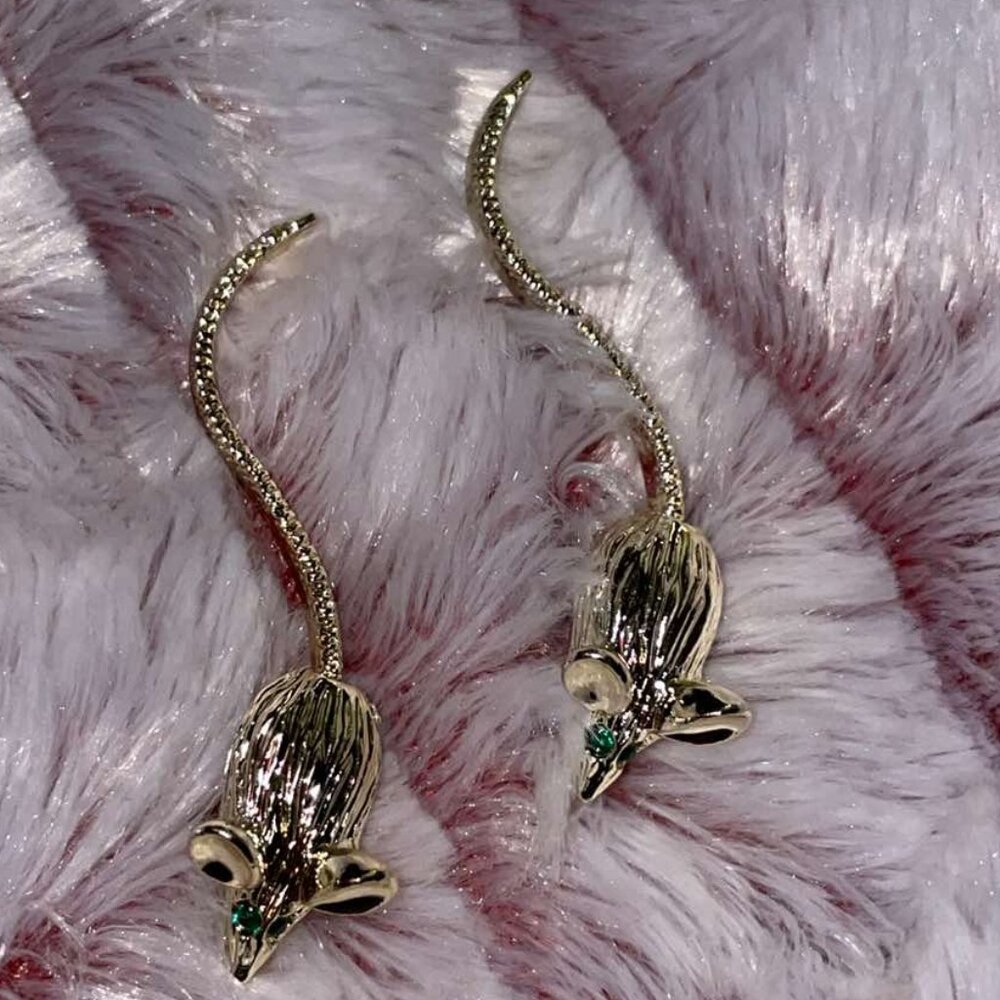 Lot of 2 mice brooches